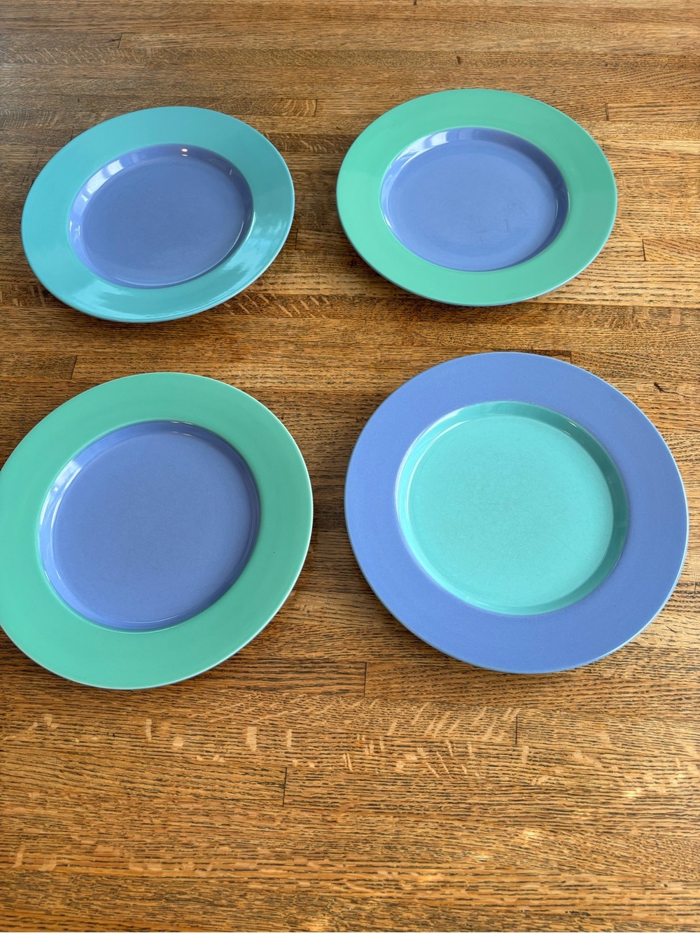 Vintage Lindt Stymeist? ( unmarked) 9” Salad/ Luncheon Plates — Set of 4